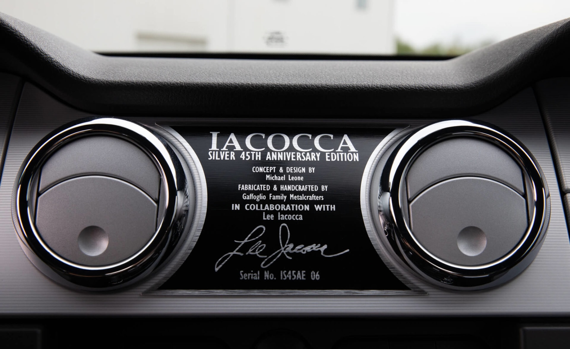 2009 Ford Mustang Iacocca Silver 45th Anniversary Edition #06, photo 6