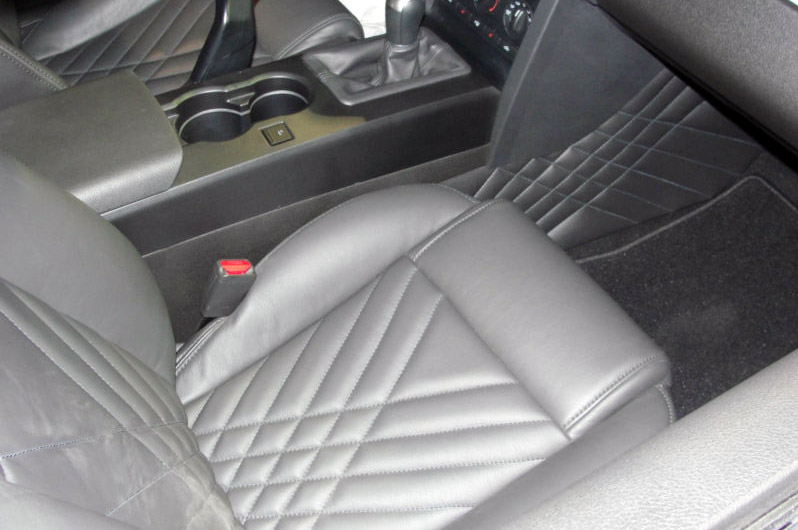 2009 Ford Mustang Iacocca Silver 45th Anniversary Edition #11, photo 17