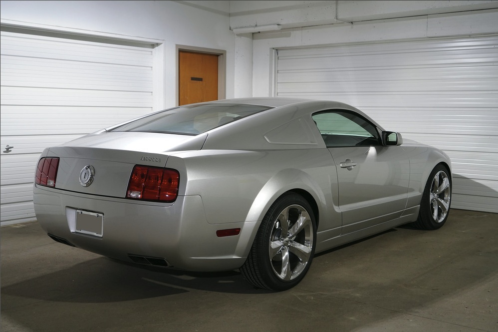 2009 Ford Mustang Iacocca Silver 45th Anniversary Edition #15, photo 7