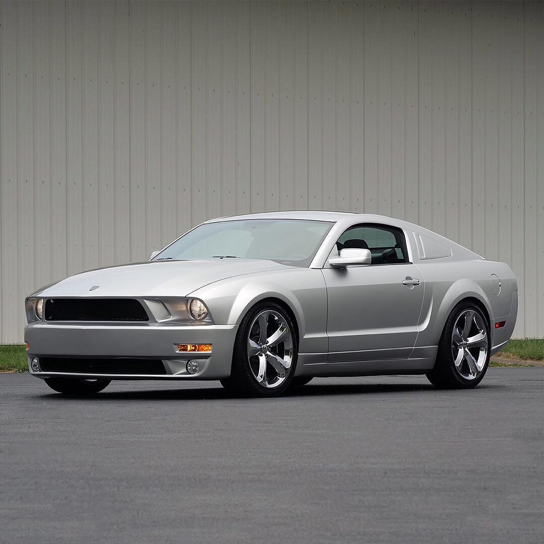 2009 Ford Mustang Iacocca Silver 45th Anniversary Edition #20, photo 5