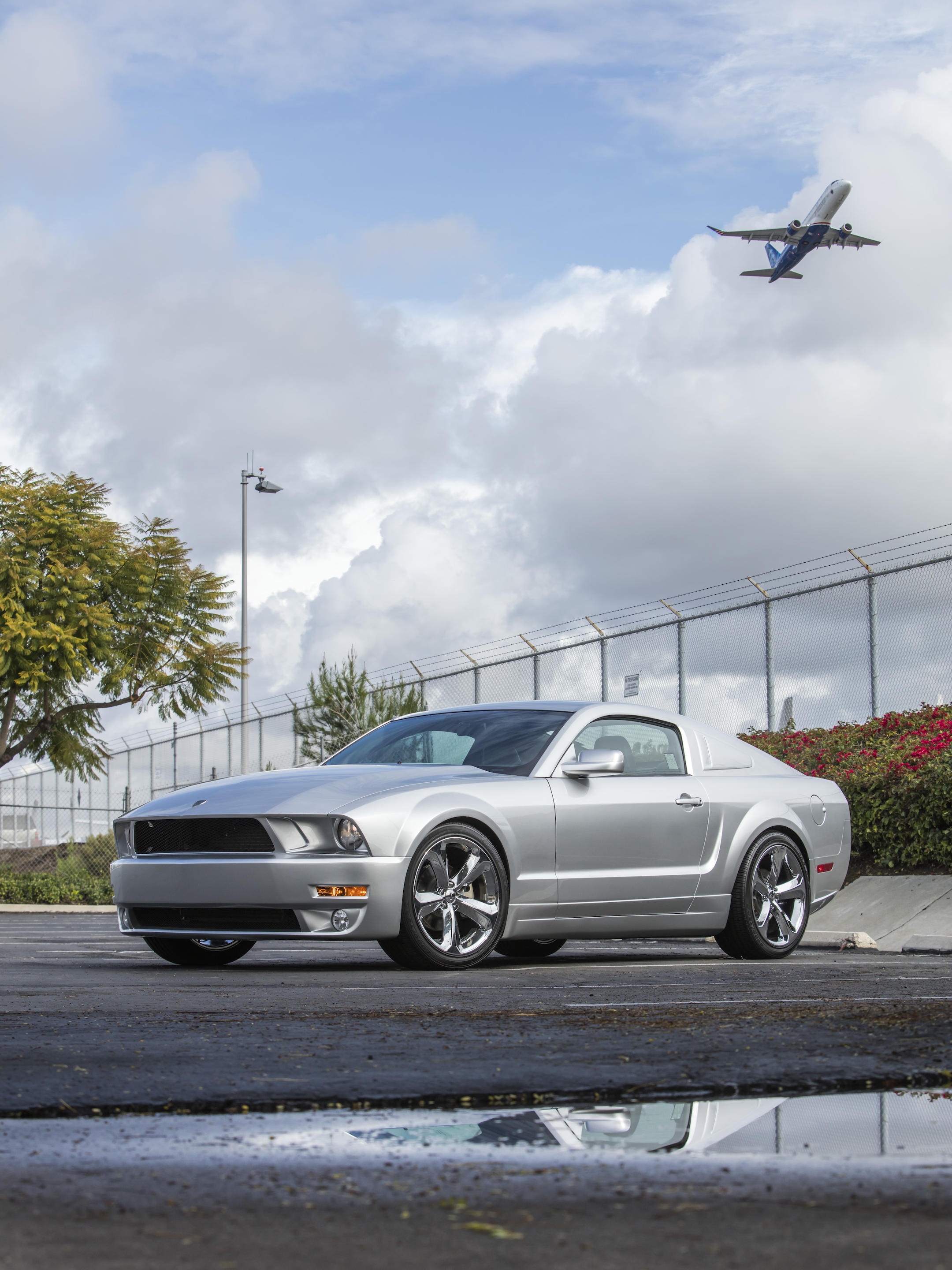 2009 Ford Mustang Iacocca Silver 45th Anniversary Edition #32, photo 23