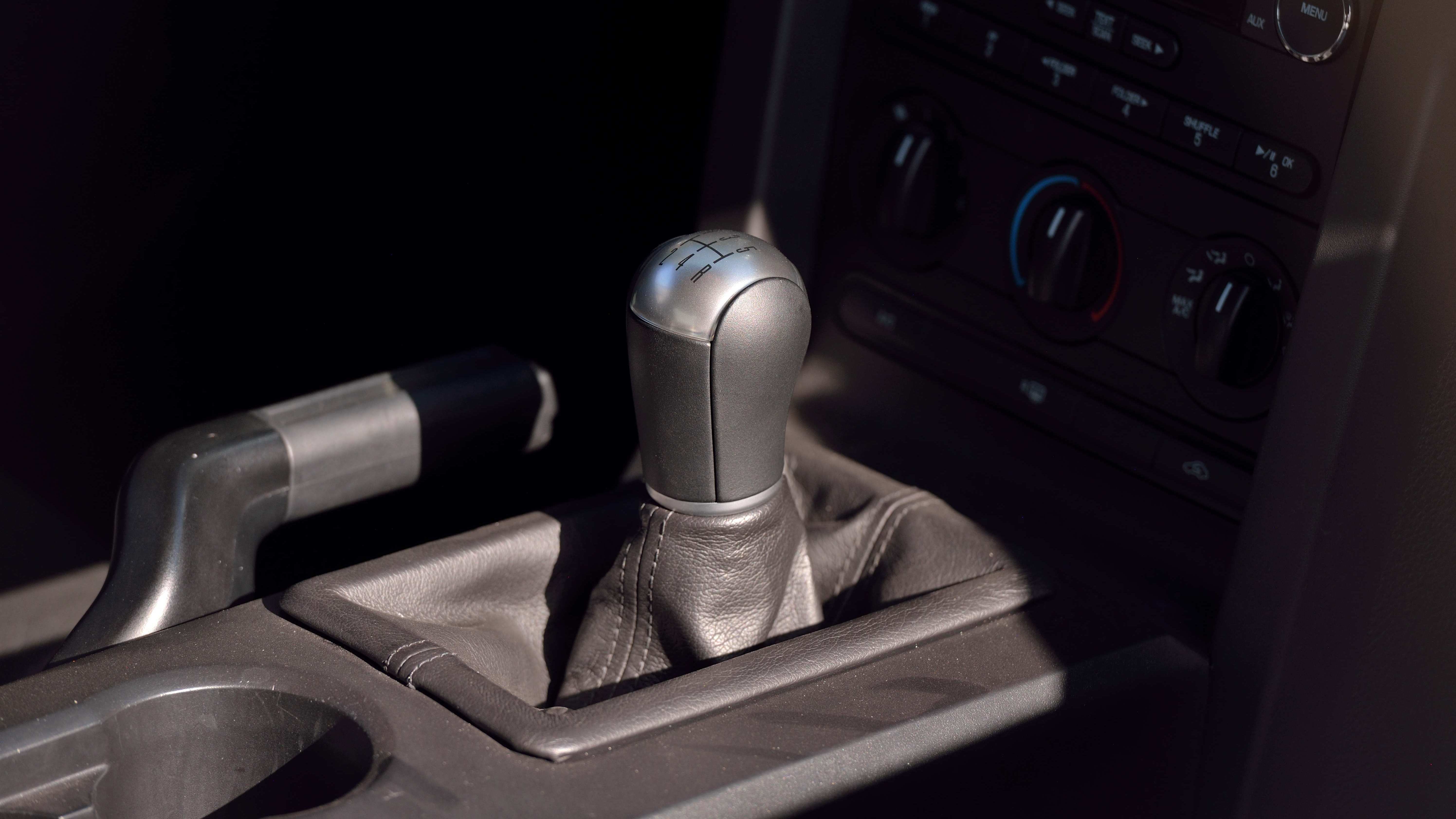 2009 Ford Mustang Iacocca Silver 45th Anniversary Edition #37, photo 15